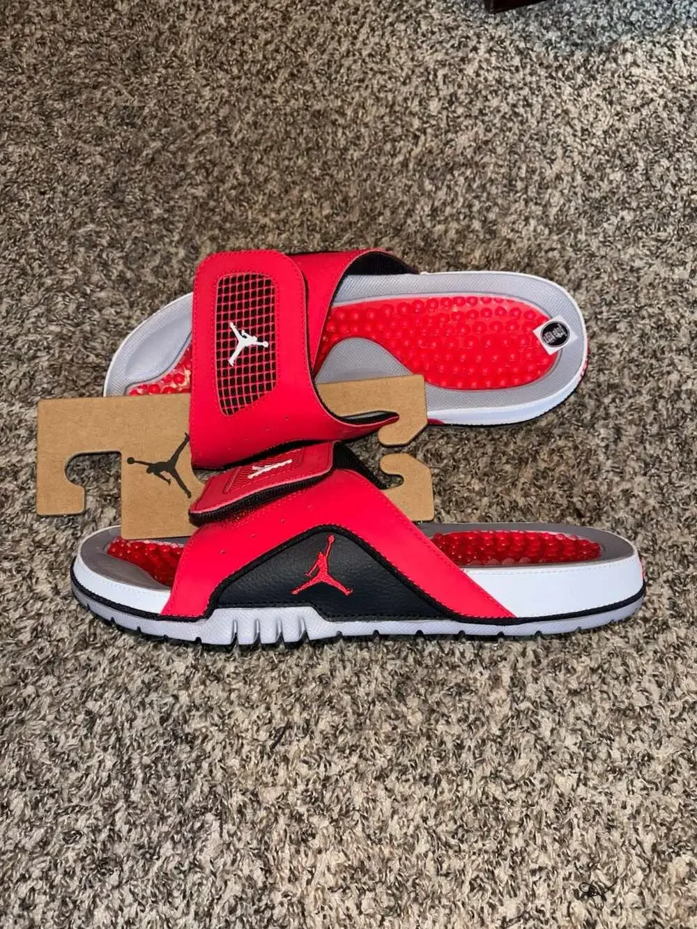 Jordan Hydro 4 Retro ‘Toro Bravo’ Men's Slides. 9 . NWT (Style: 532225-600)